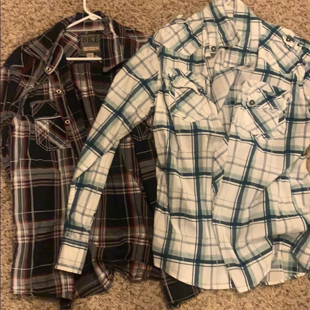 Men’s athletic fit button downs